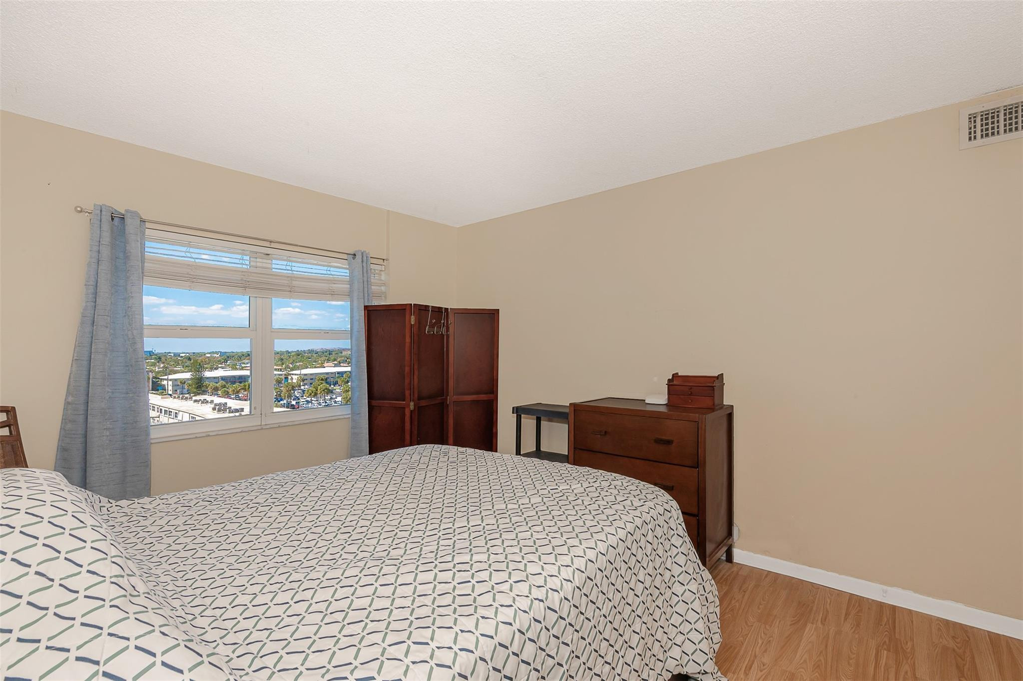 710 N Ocean Boulevard 701