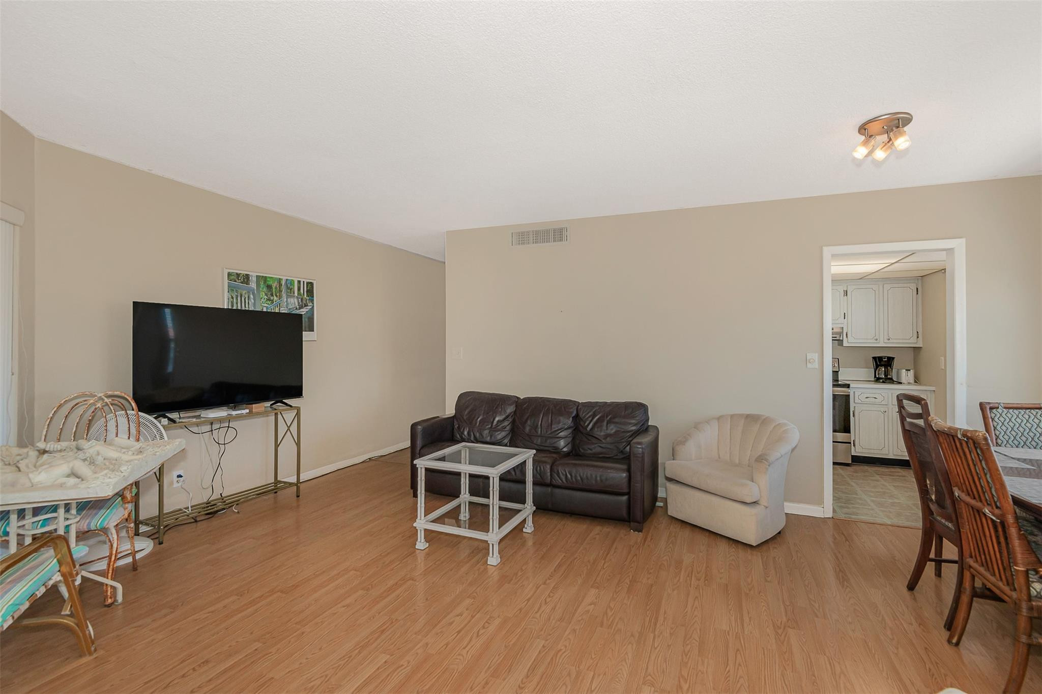 710 N Ocean Boulevard 701