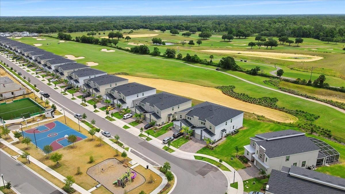 897 OCEAN COURSE AVE #102