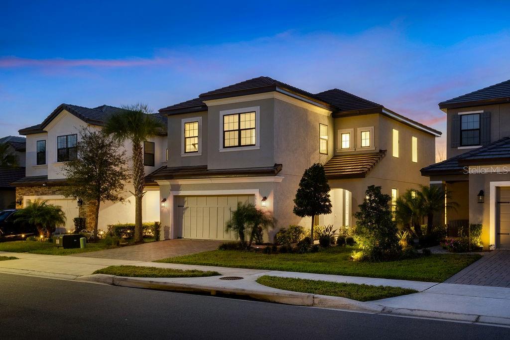 1312 BLUE STEM LN