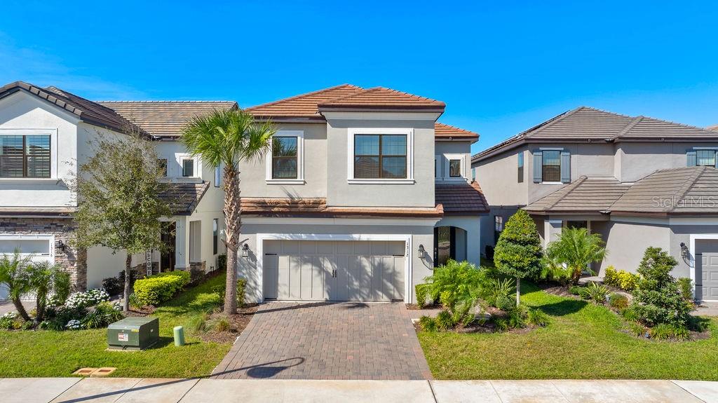 1312 BLUE STEM LN