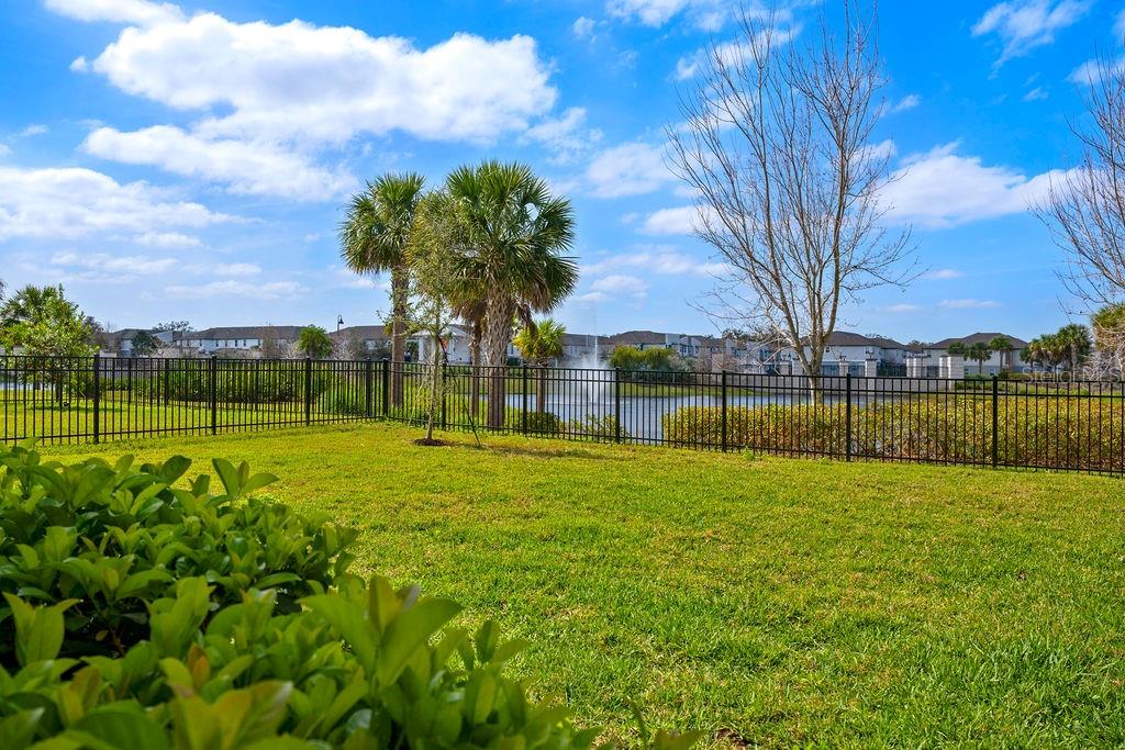 1312 BLUE STEM LN