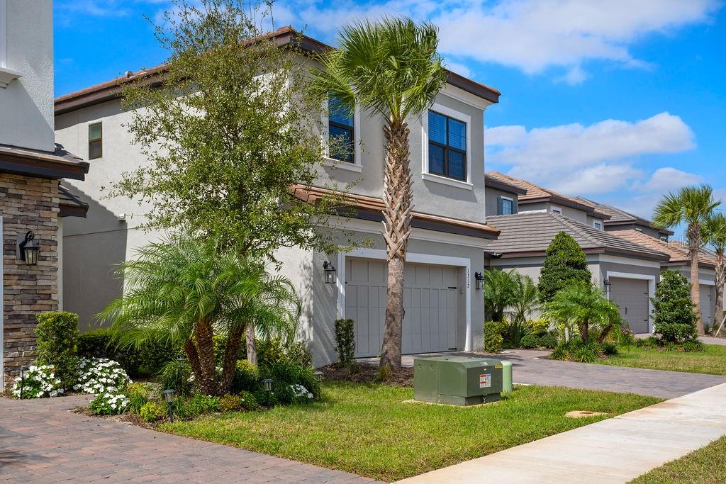 1312 BLUE STEM LN