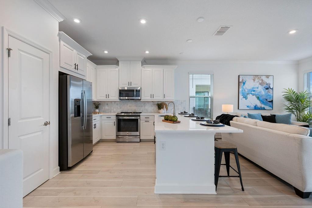 1312 BLUE STEM LN