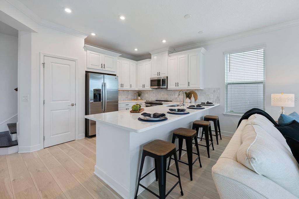 1312 BLUE STEM LN