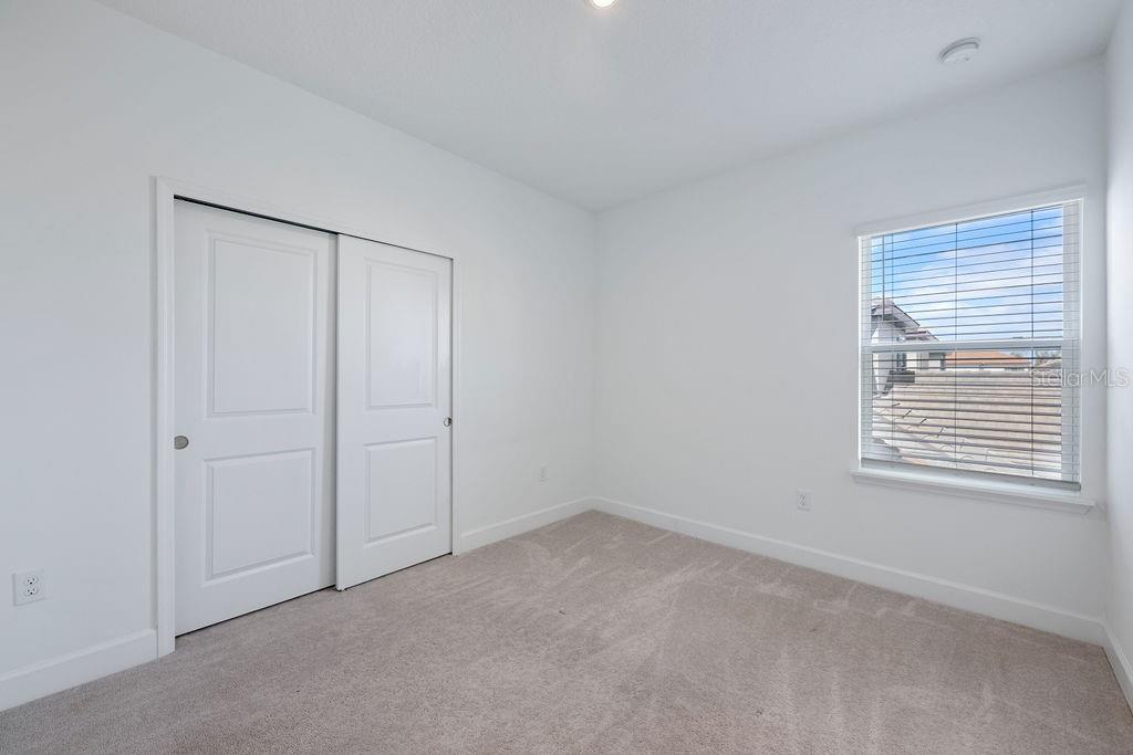 1312 BLUE STEM LN