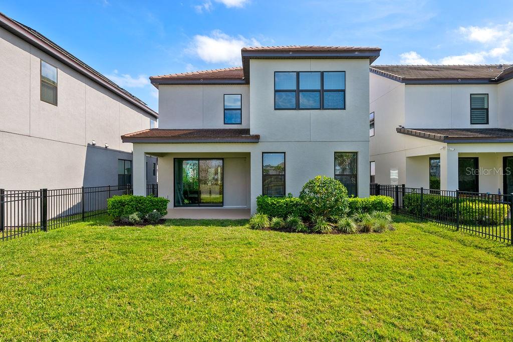 1312 BLUE STEM LN
