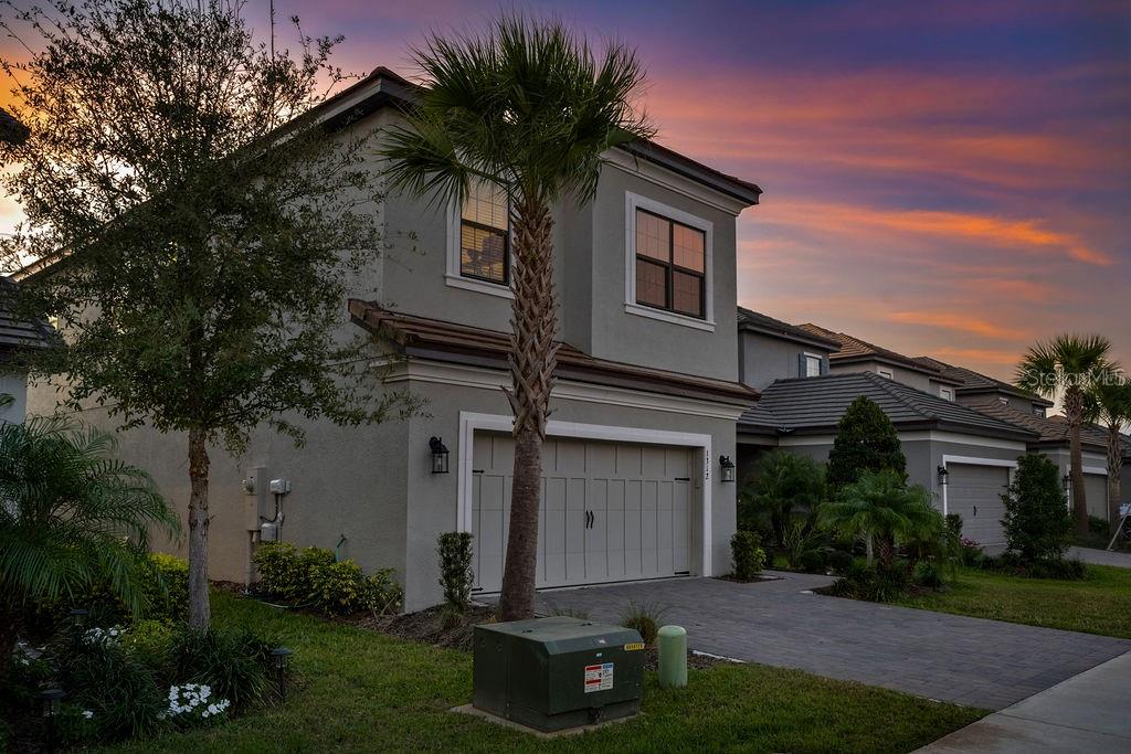1312 BLUE STEM LN