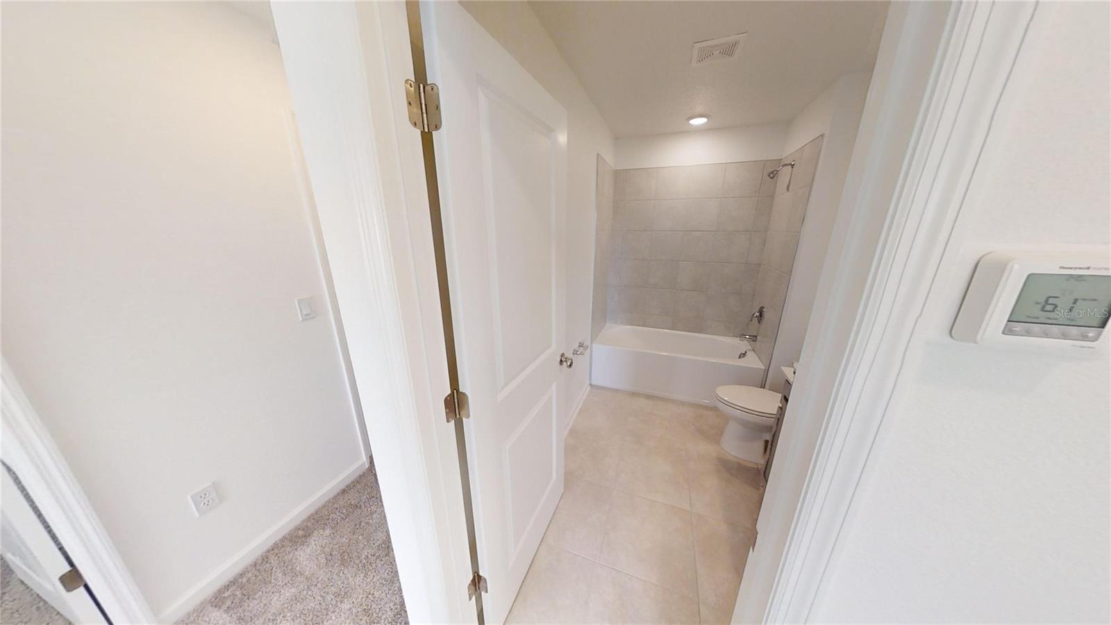 2208 GREEN VALLEY ST