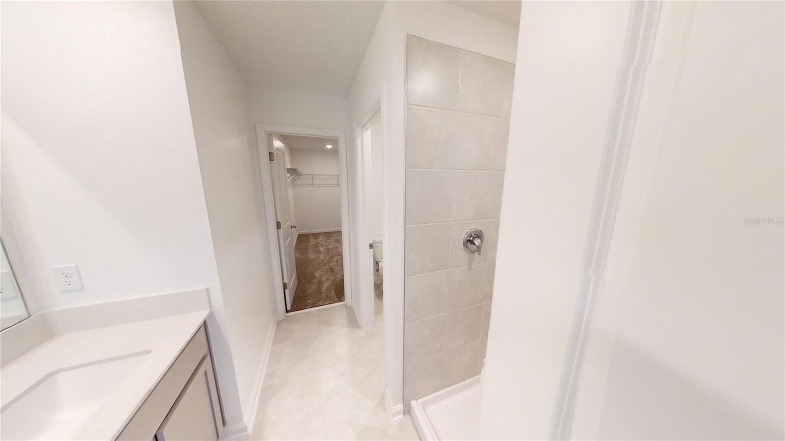 2208 GREEN VALLEY ST