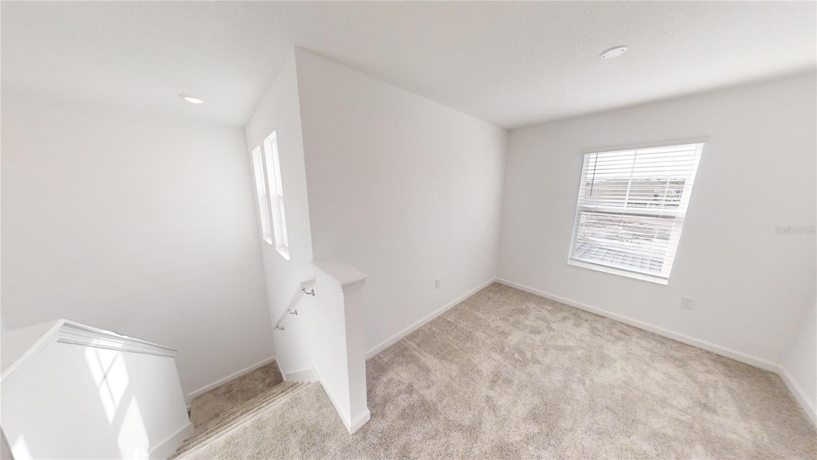 2208 GREEN VALLEY ST