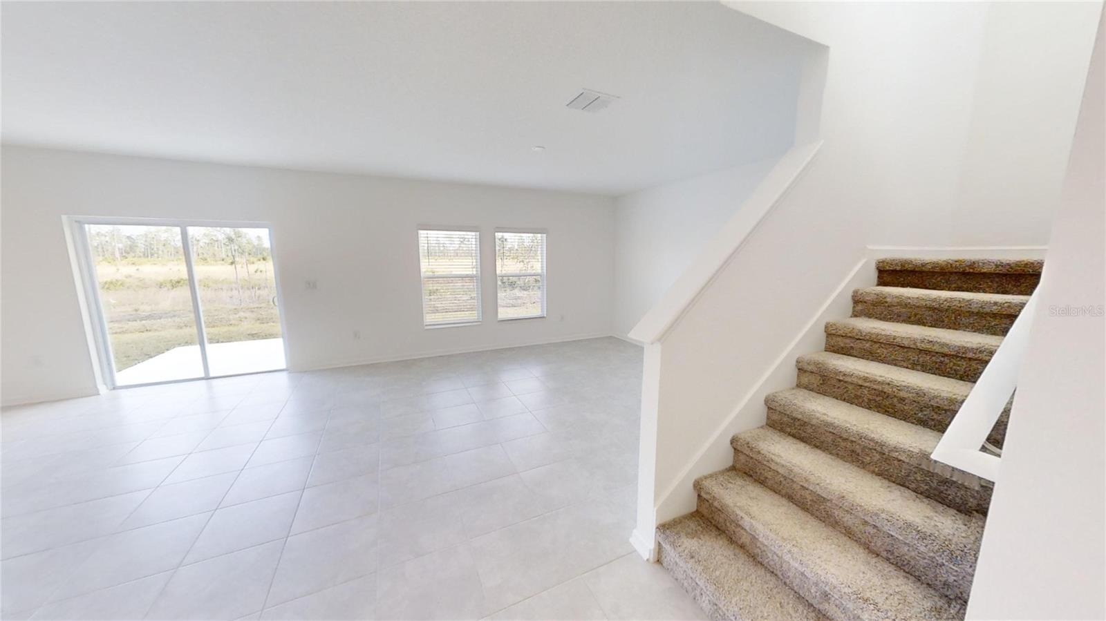 2208 GREEN VALLEY ST