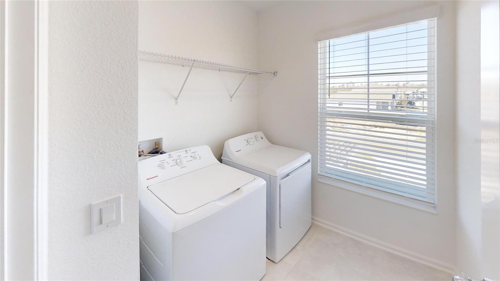 2208 GREEN VALLEY ST