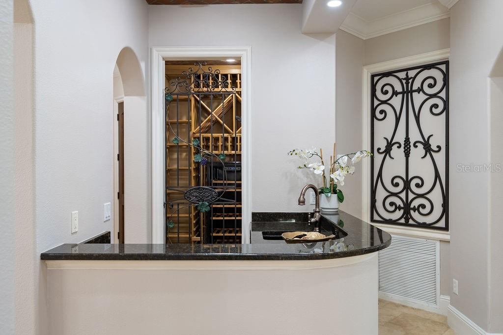2211 AZALEA PL