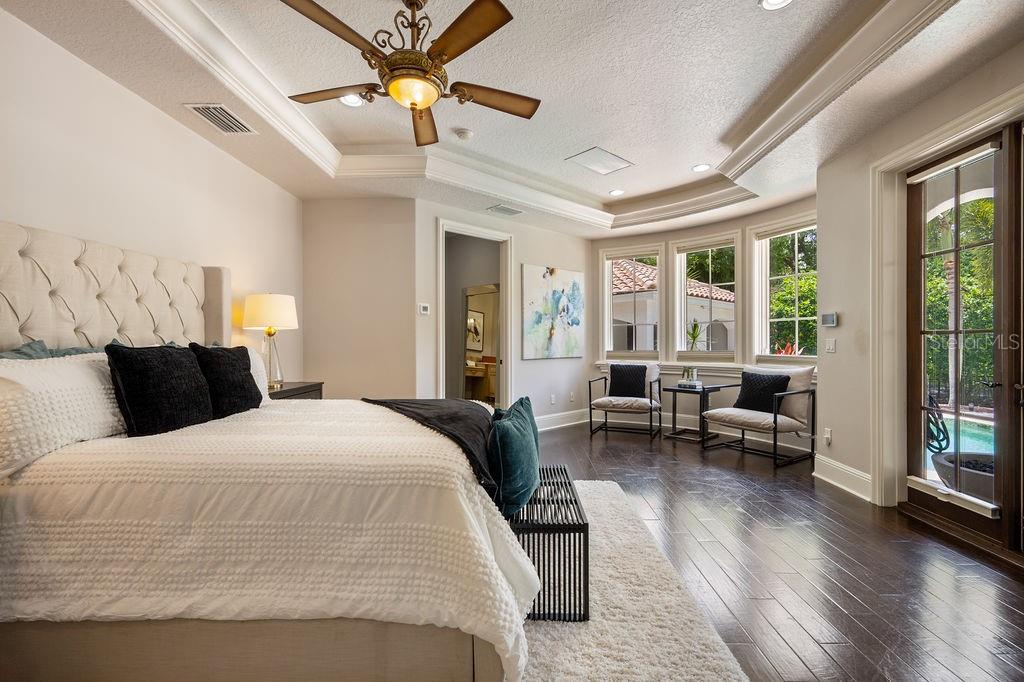 2211 AZALEA PL