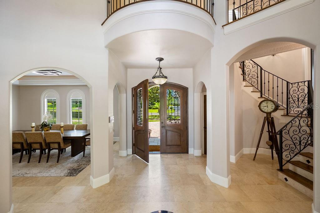 2211 AZALEA PL