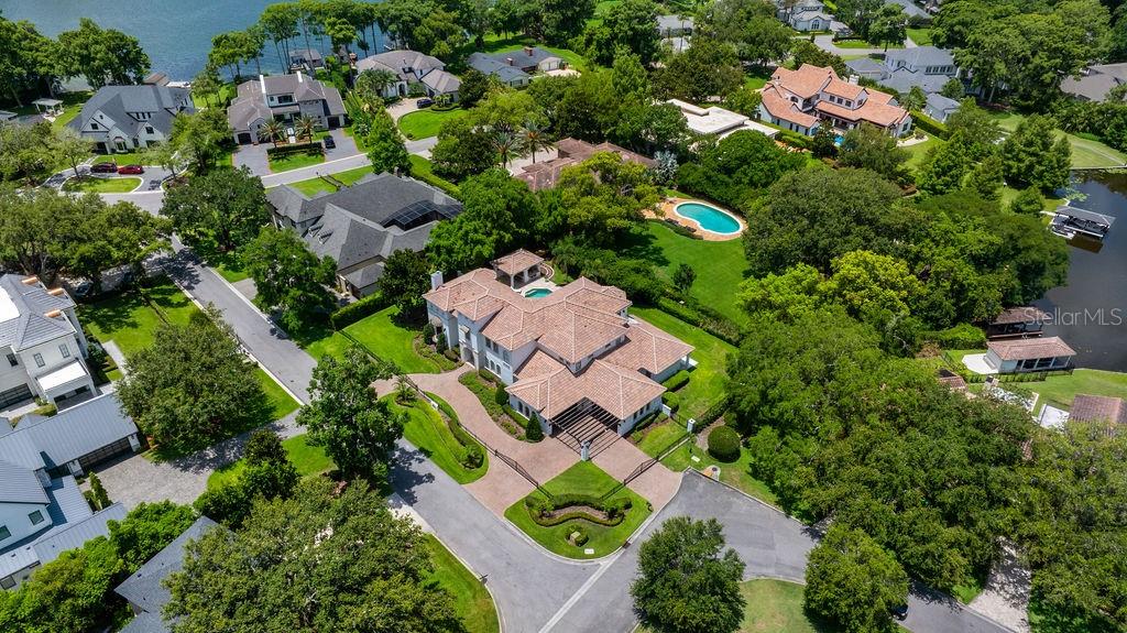2211 AZALEA PL