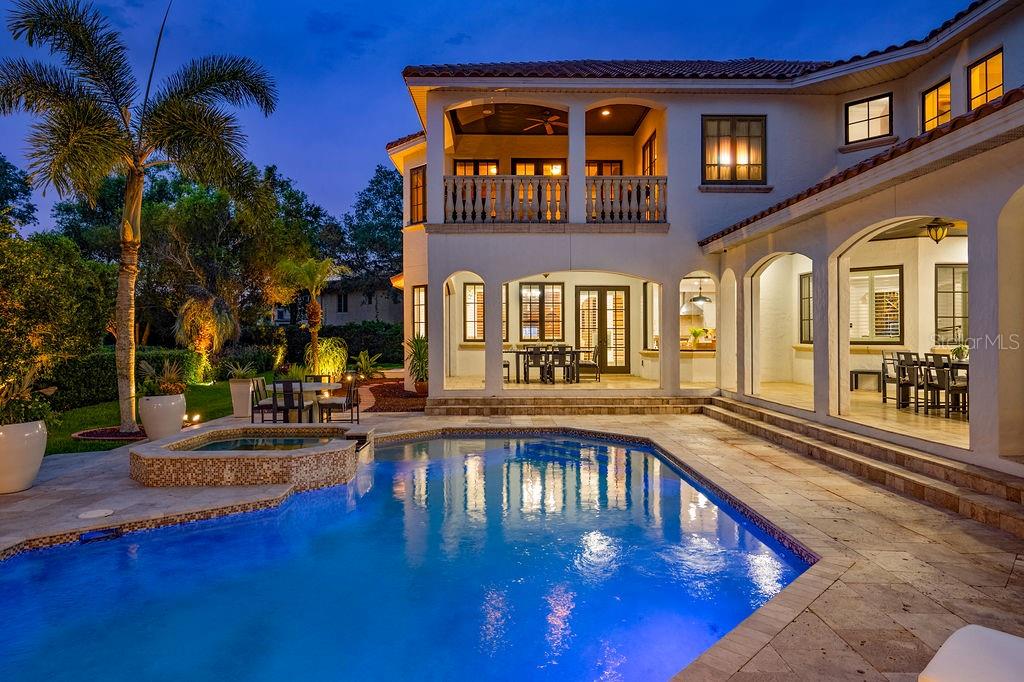 2211 AZALEA PL