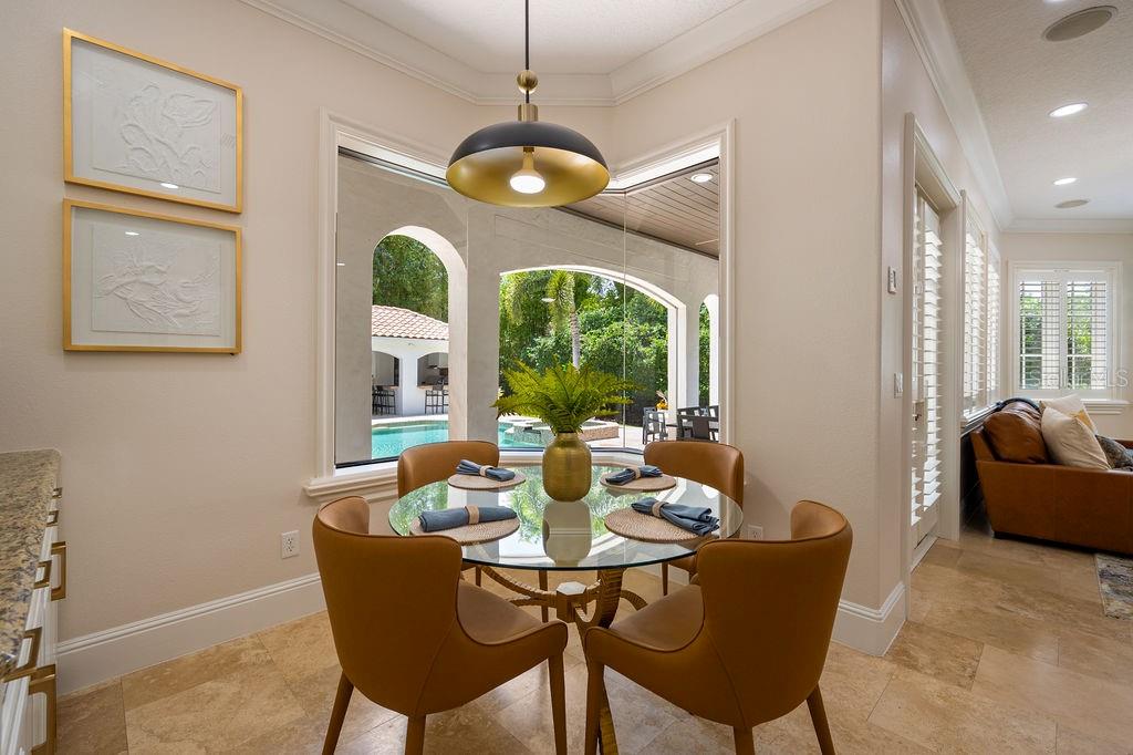 2211 AZALEA PL