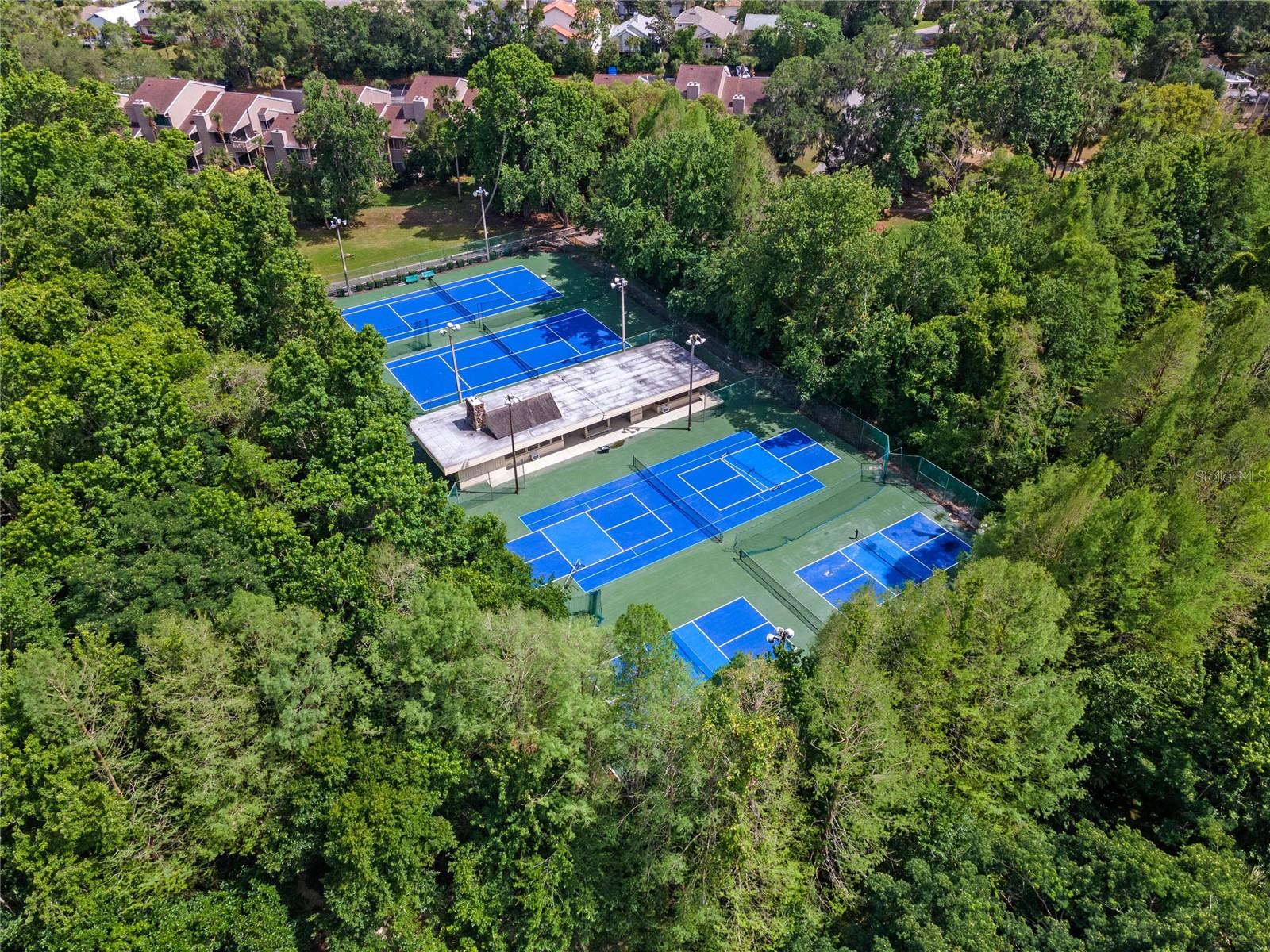 128 WOODMILL RD