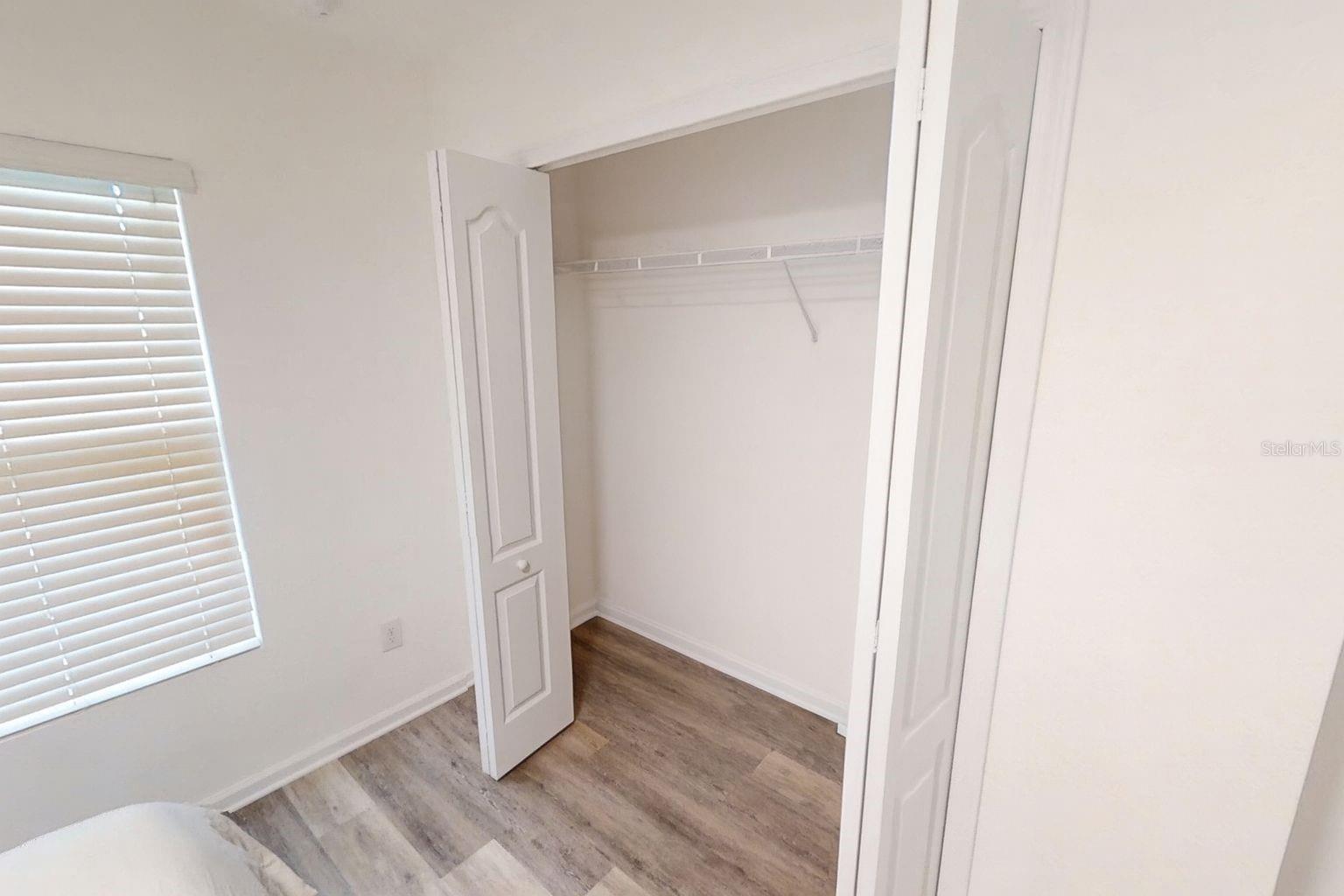 5343 ROYAL PLANTATION BLVD