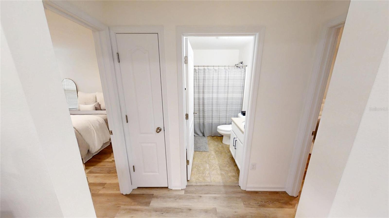 5343 ROYAL PLANTATION BLVD