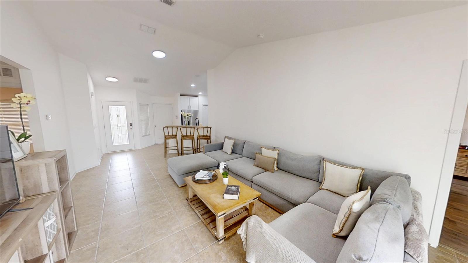 5343 ROYAL PLANTATION BLVD