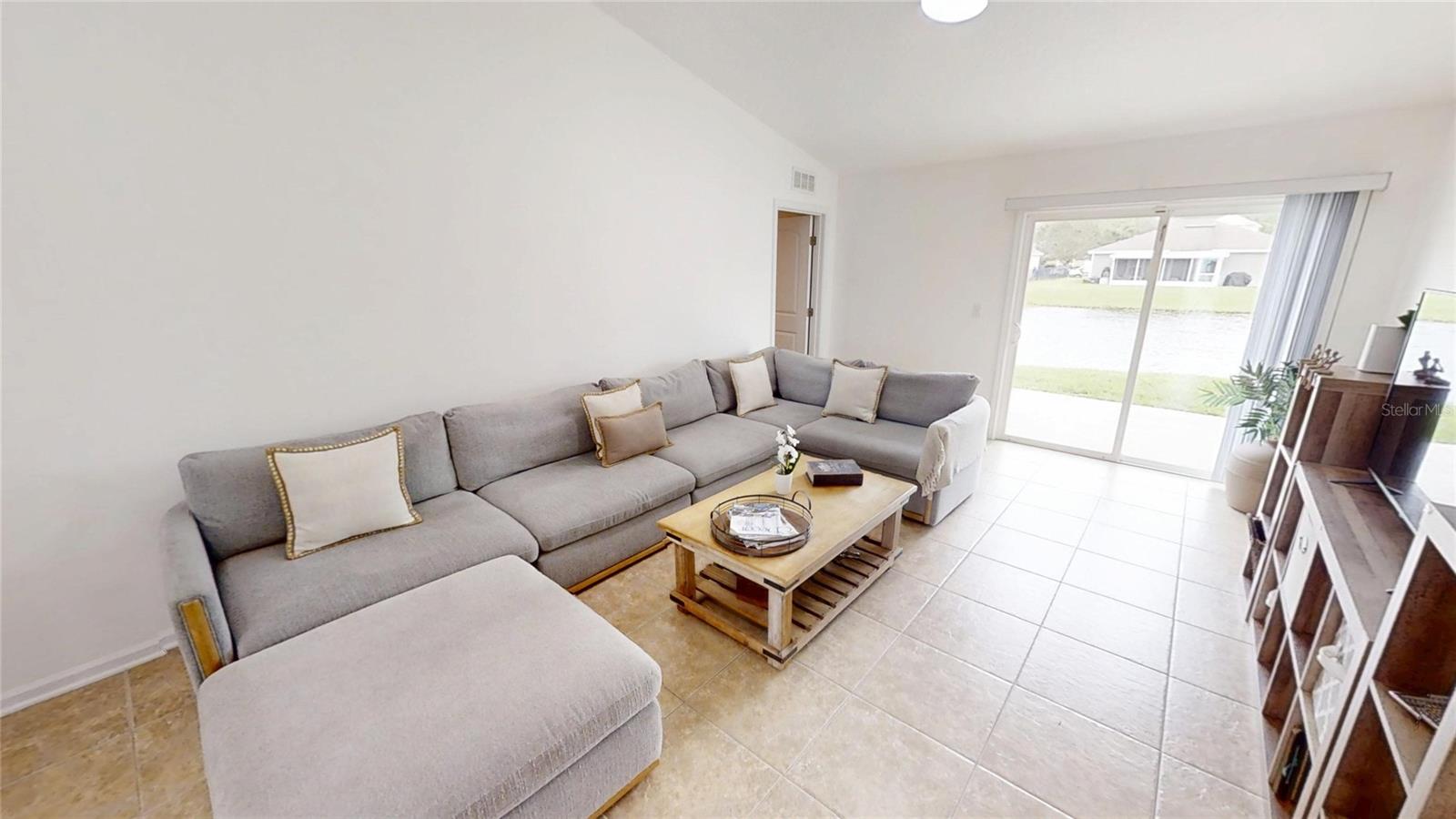 5343 ROYAL PLANTATION BLVD