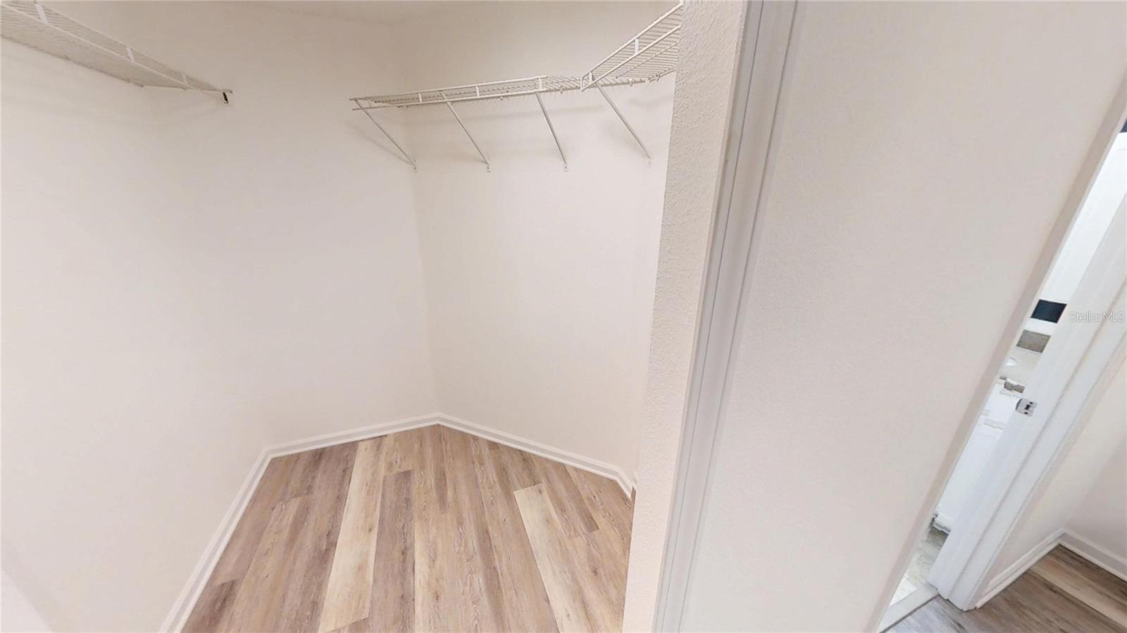 5343 ROYAL PLANTATION BLVD