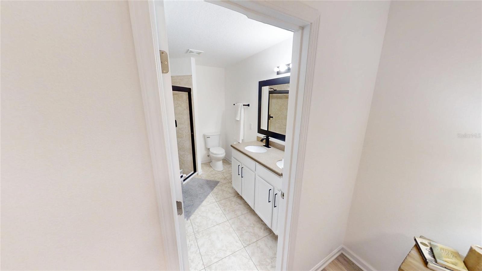 5343 ROYAL PLANTATION BLVD