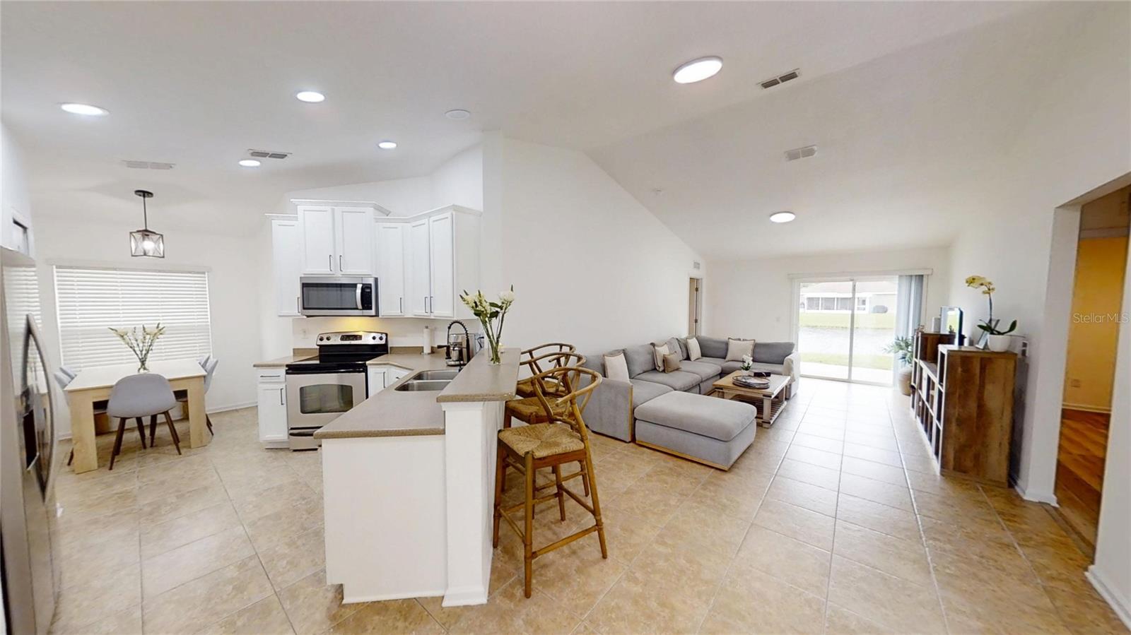 5343 ROYAL PLANTATION BLVD