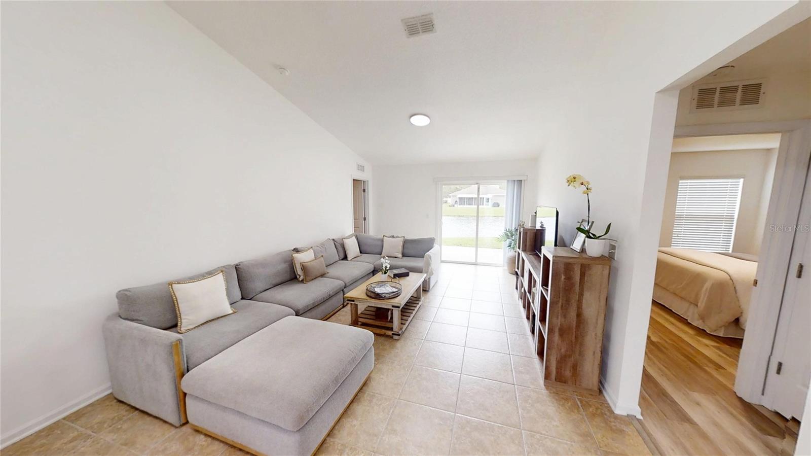 5343 ROYAL PLANTATION BLVD