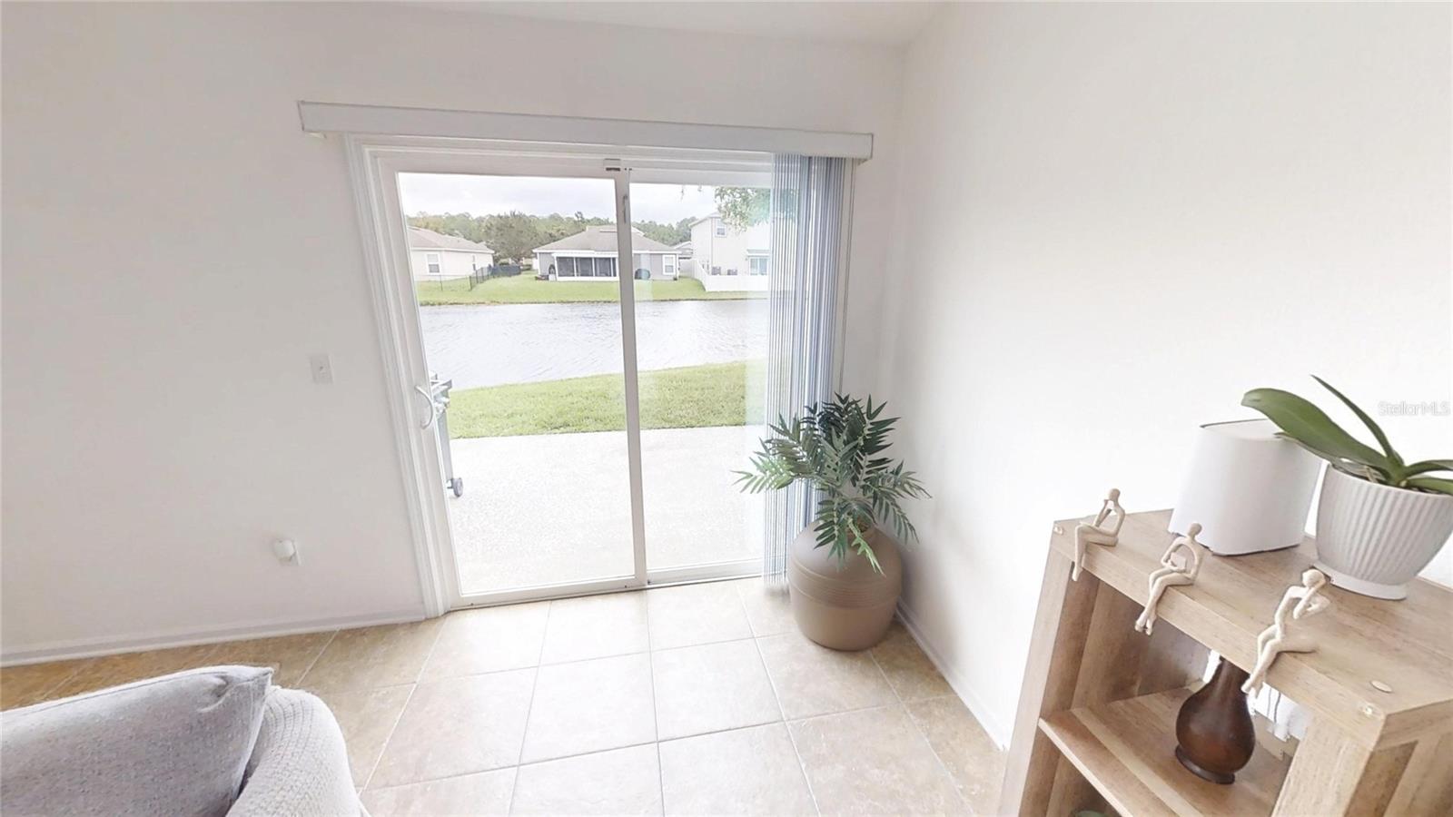 5343 ROYAL PLANTATION BLVD