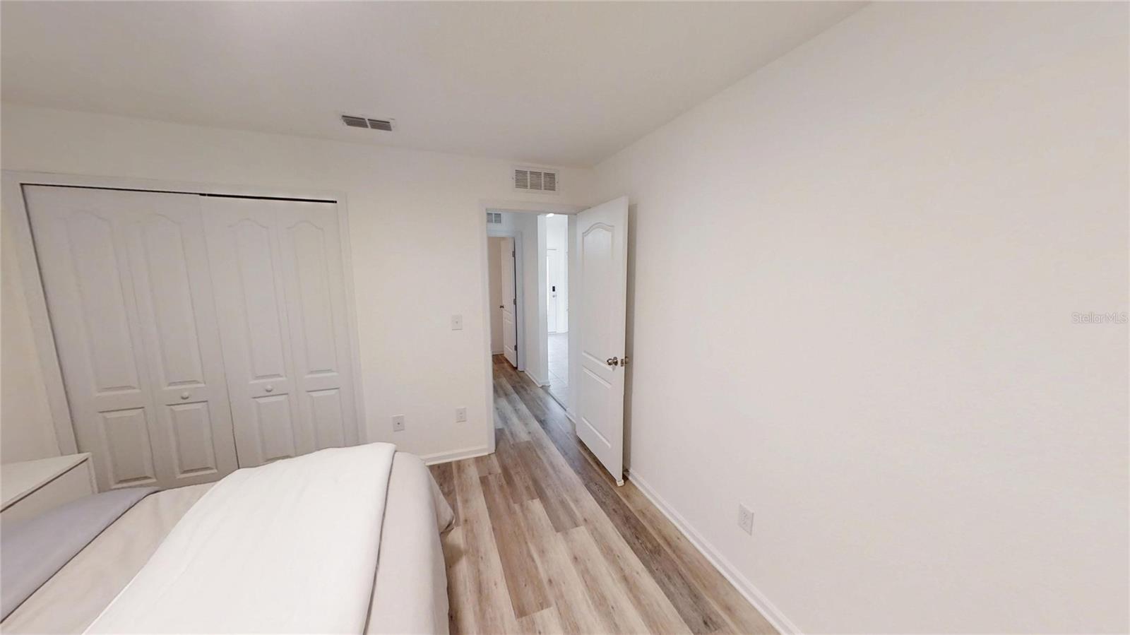 5343 ROYAL PLANTATION BLVD