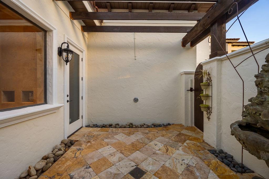 1965 LAKE MARKHAM PRESERVE TRL