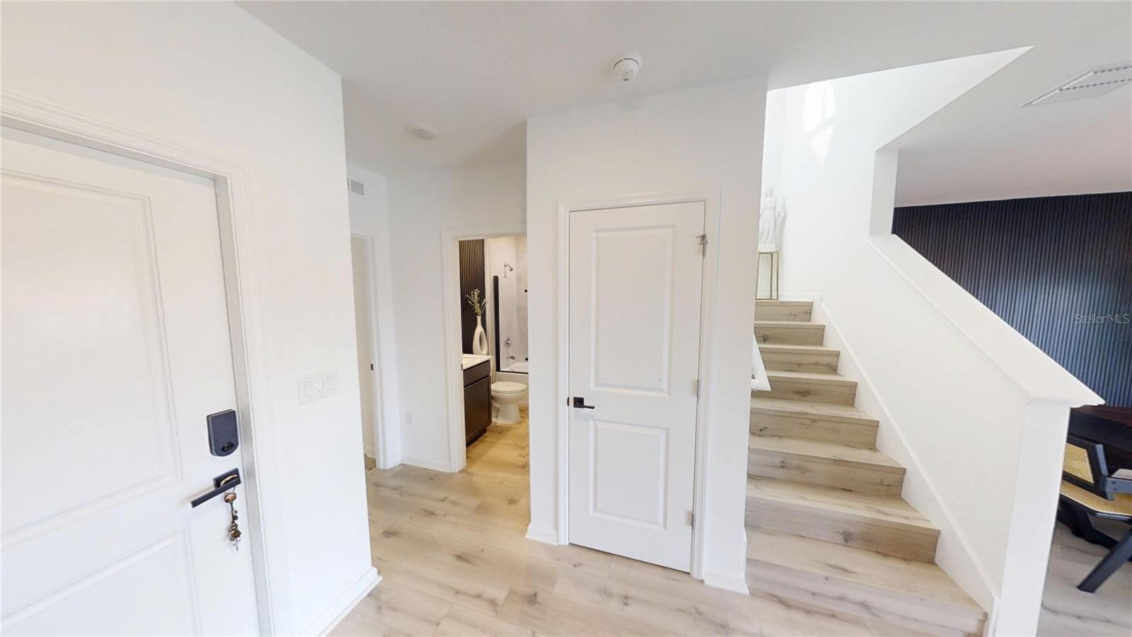 2272 GREEN VALLEY ST