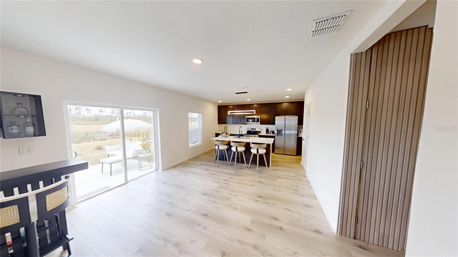 2272 GREEN VALLEY ST