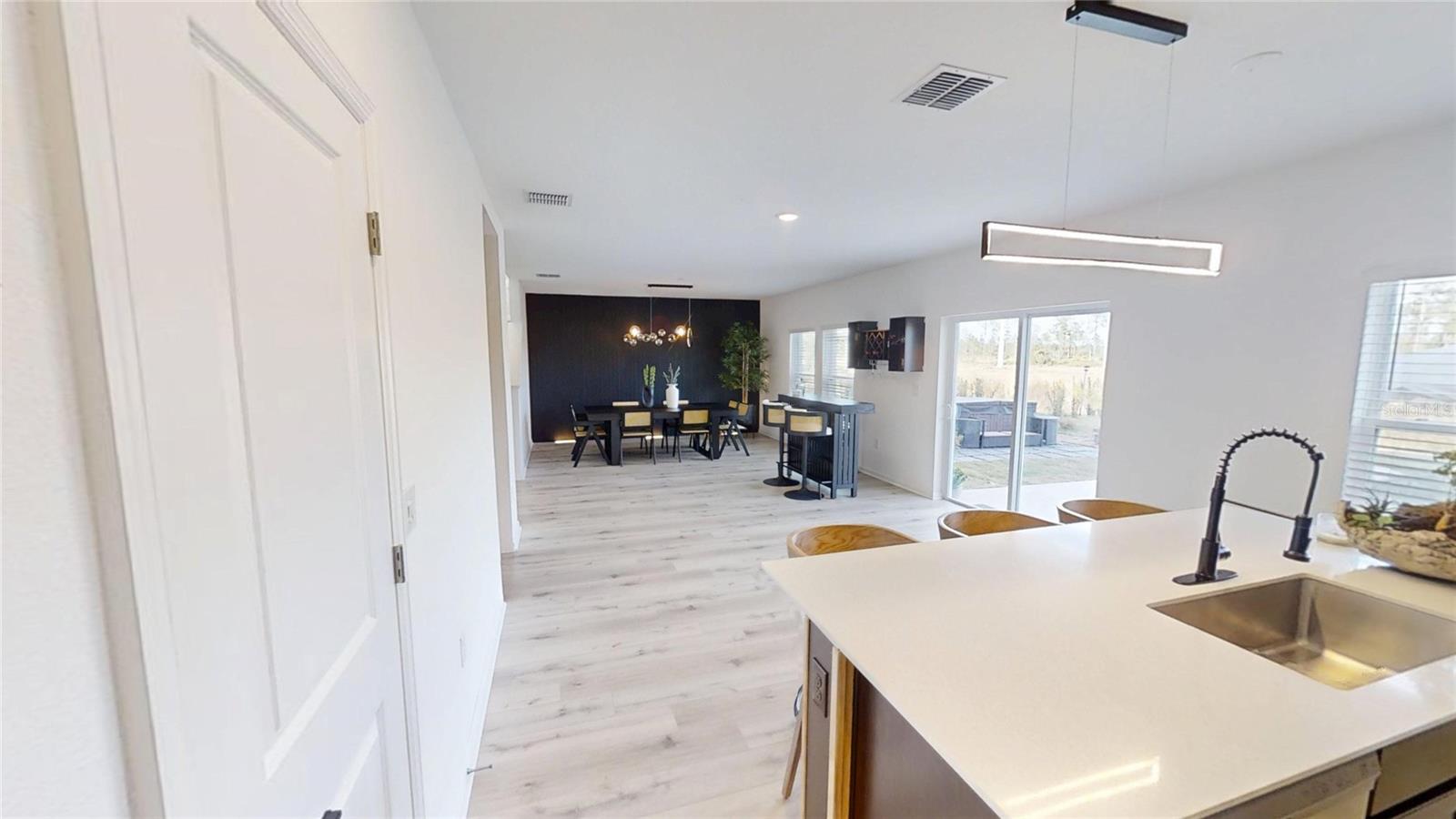 2272 GREEN VALLEY ST