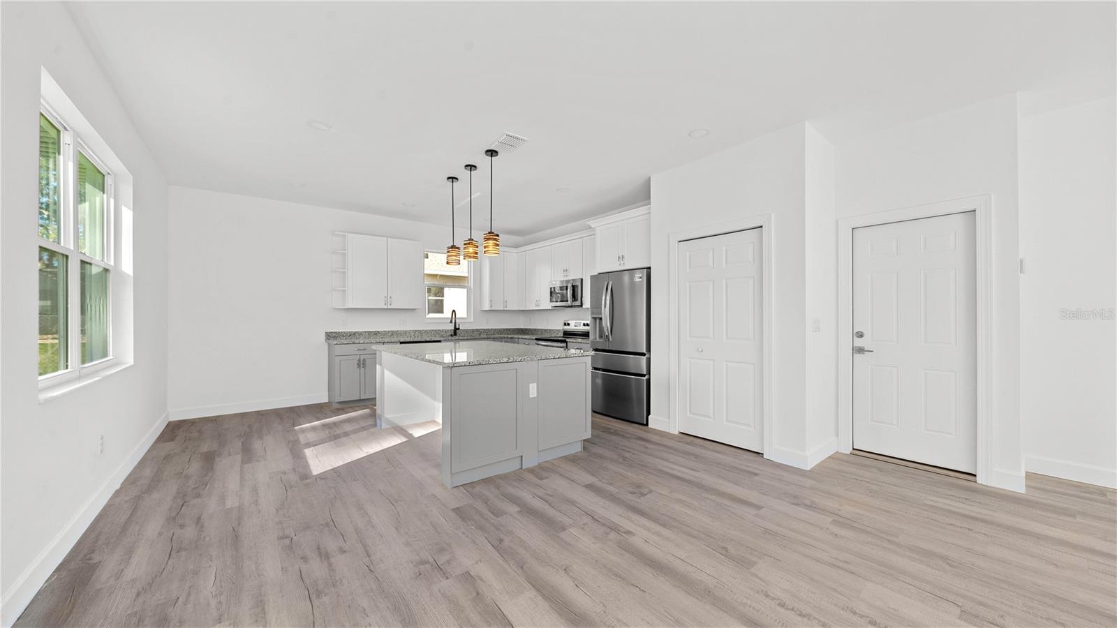 703 FOX GATE CT