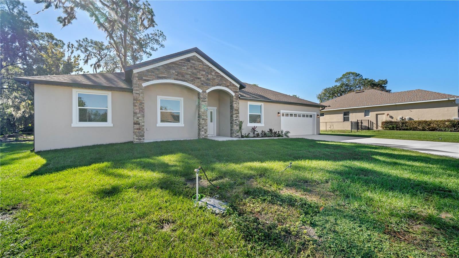 703 FOX GATE CT