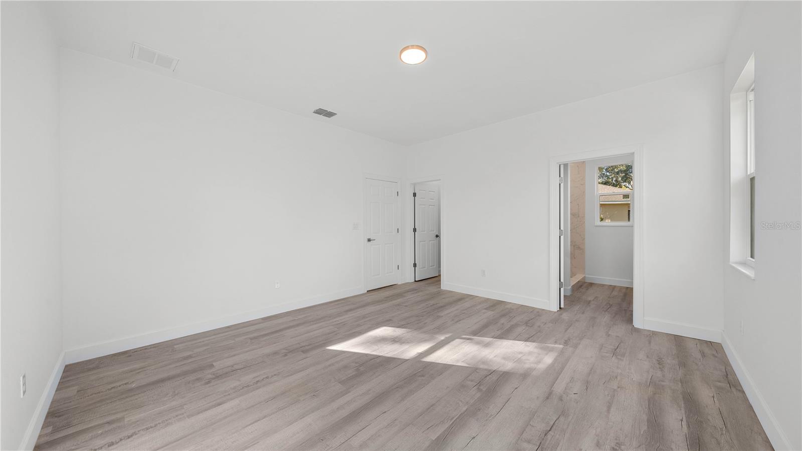 703 FOX GATE CT