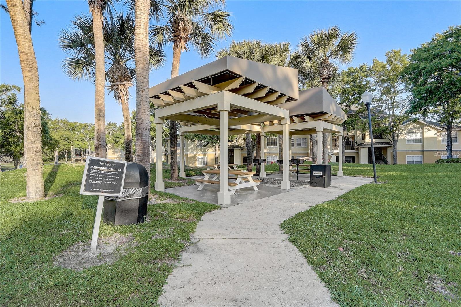 2674 ROBERT TRENT JONES DR #322