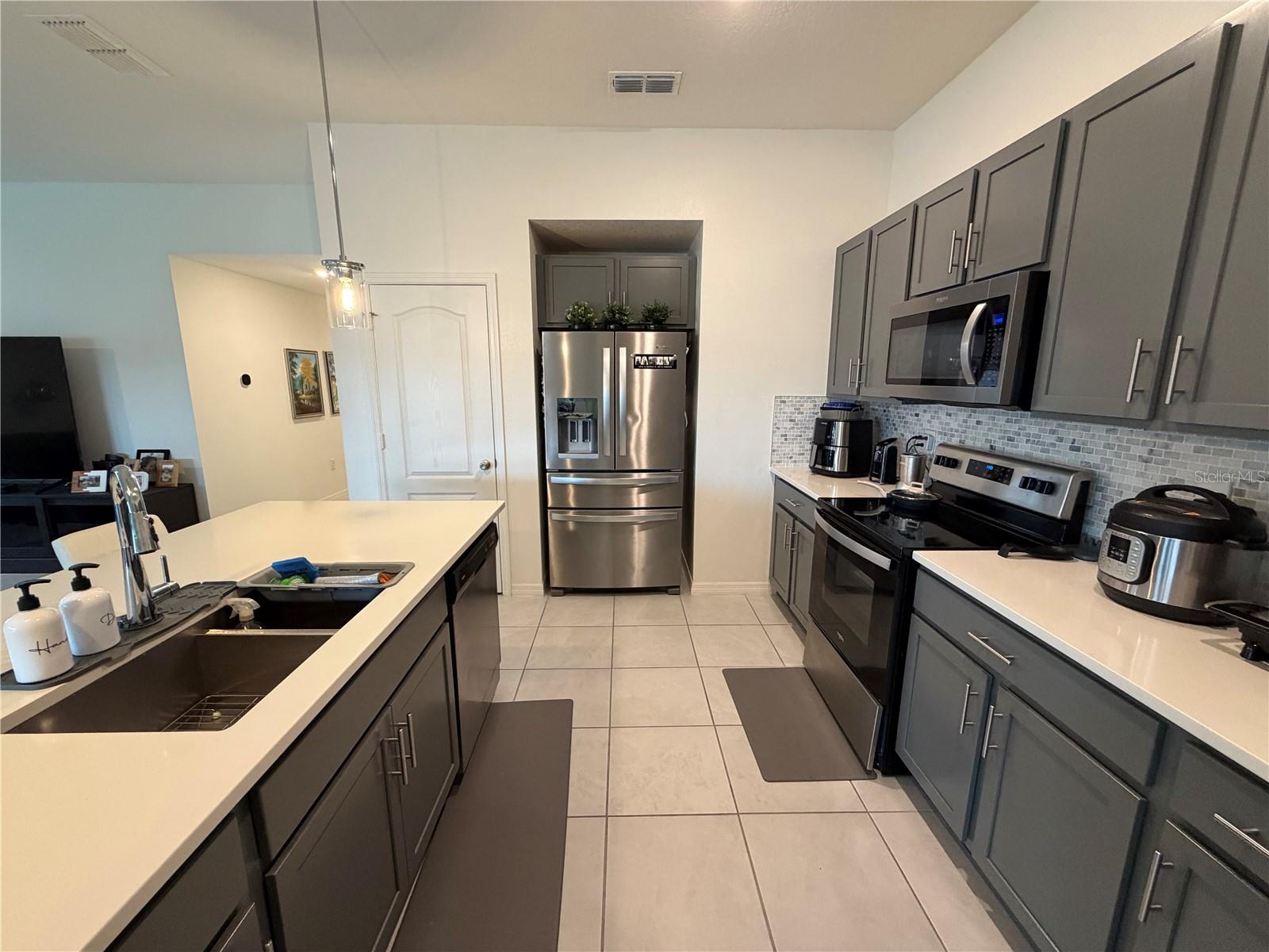 1127 SEEDORF DR