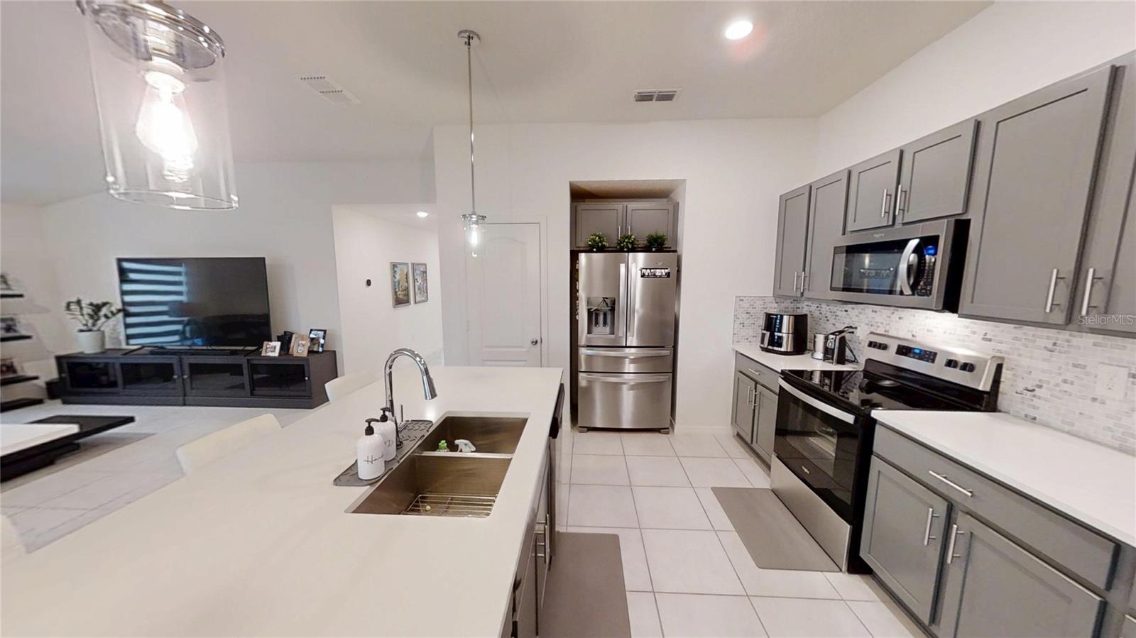 1127 SEEDORF DR