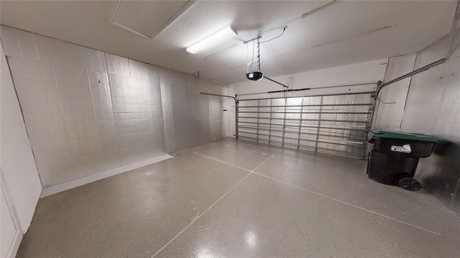 15725 SIGNATURE DR