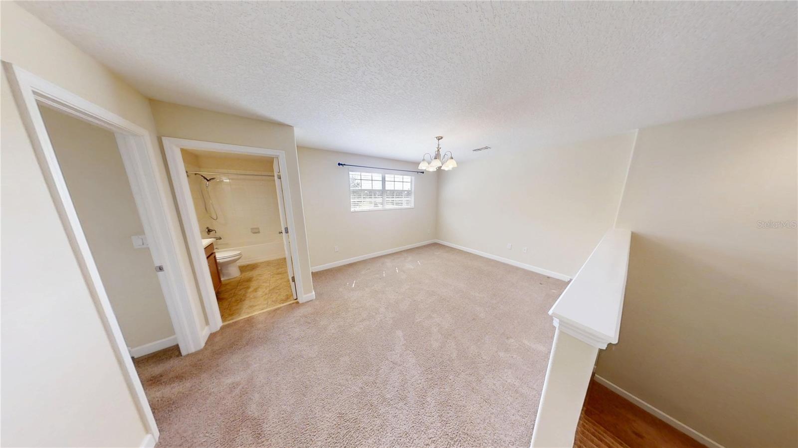 15725 SIGNATURE DR