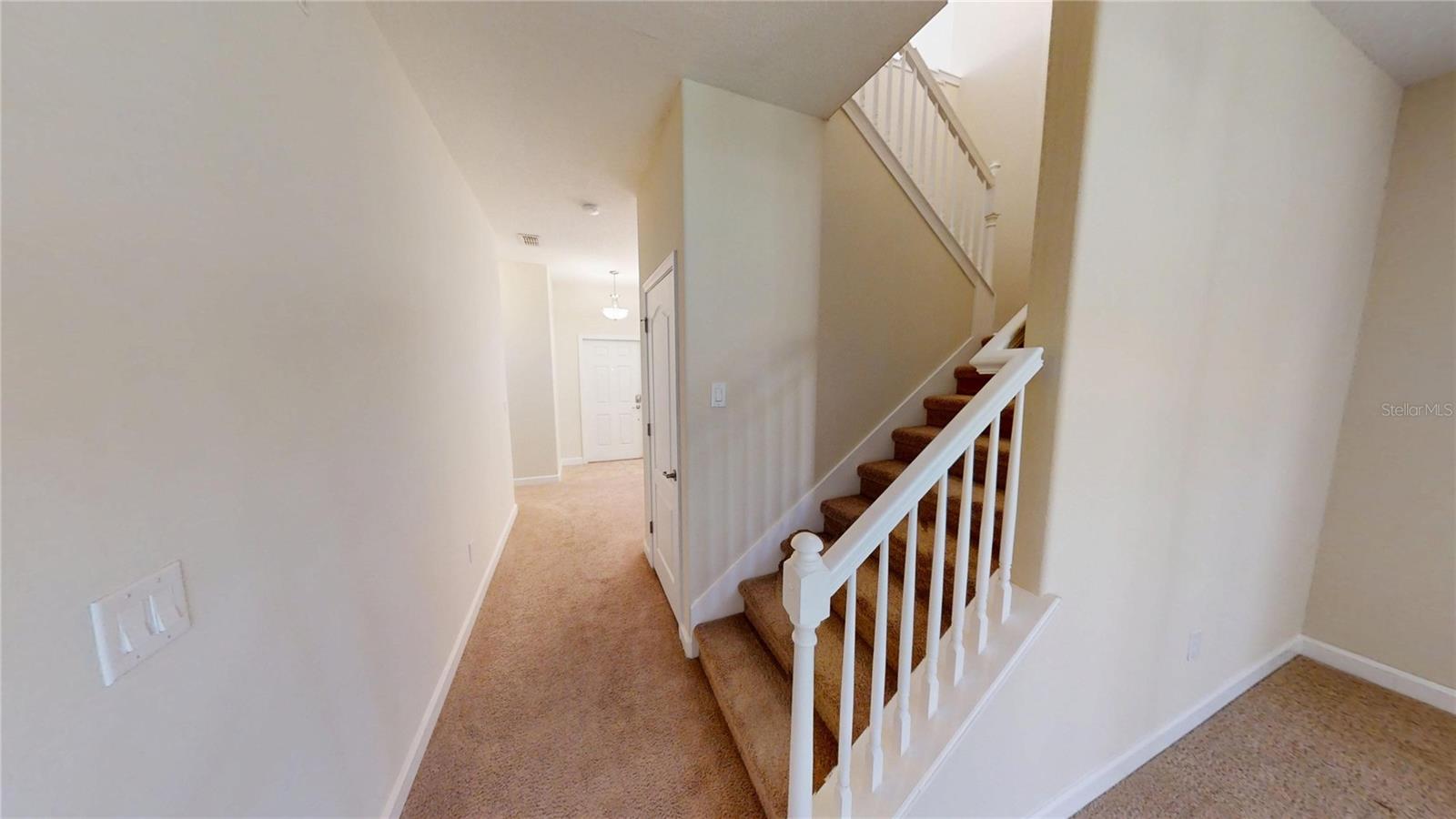 15725 SIGNATURE DR