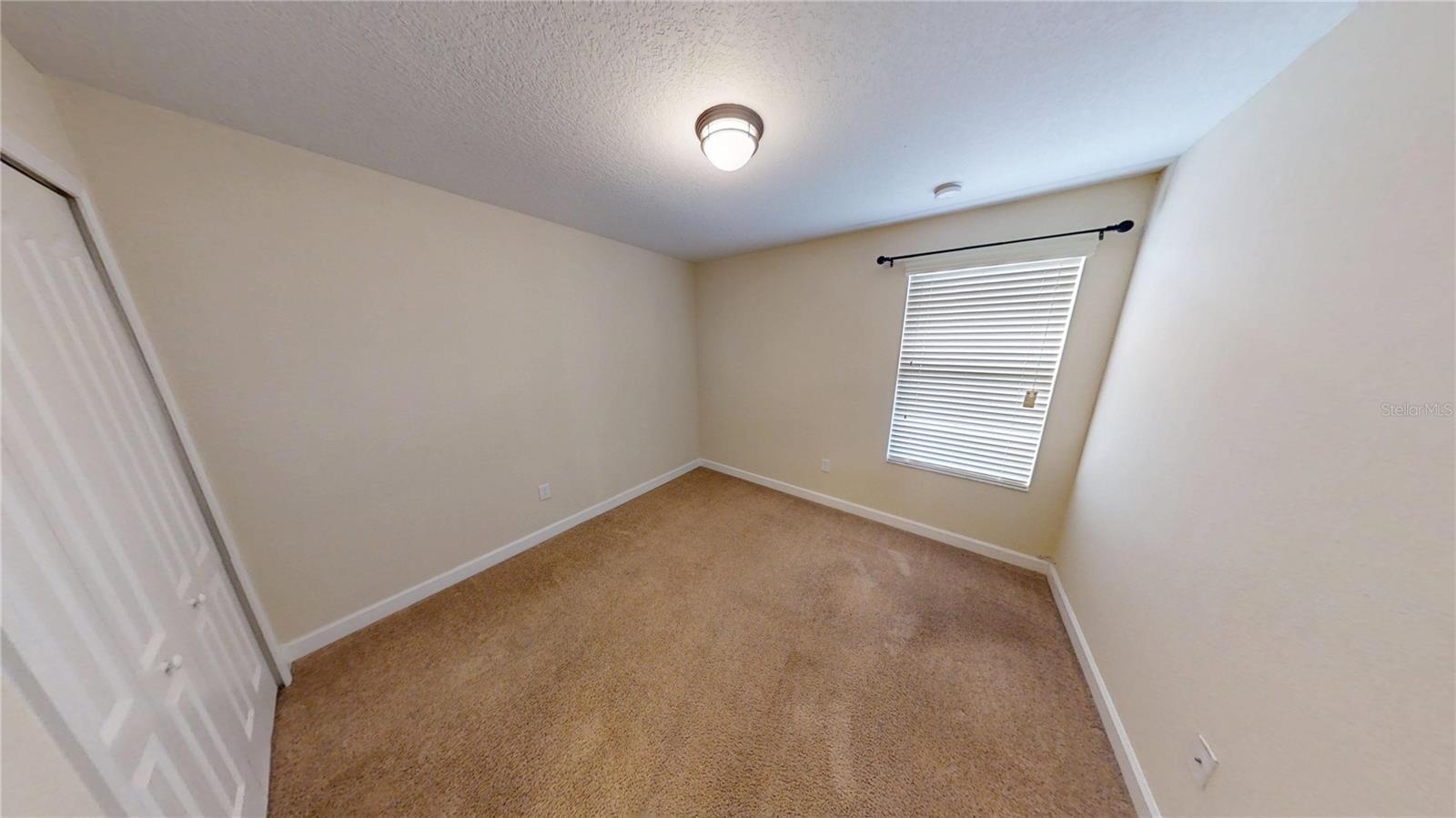 15725 SIGNATURE DR