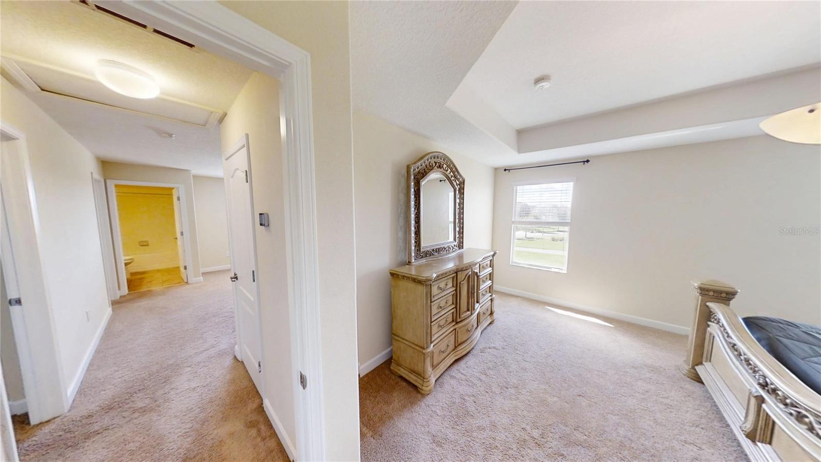 15725 SIGNATURE DR