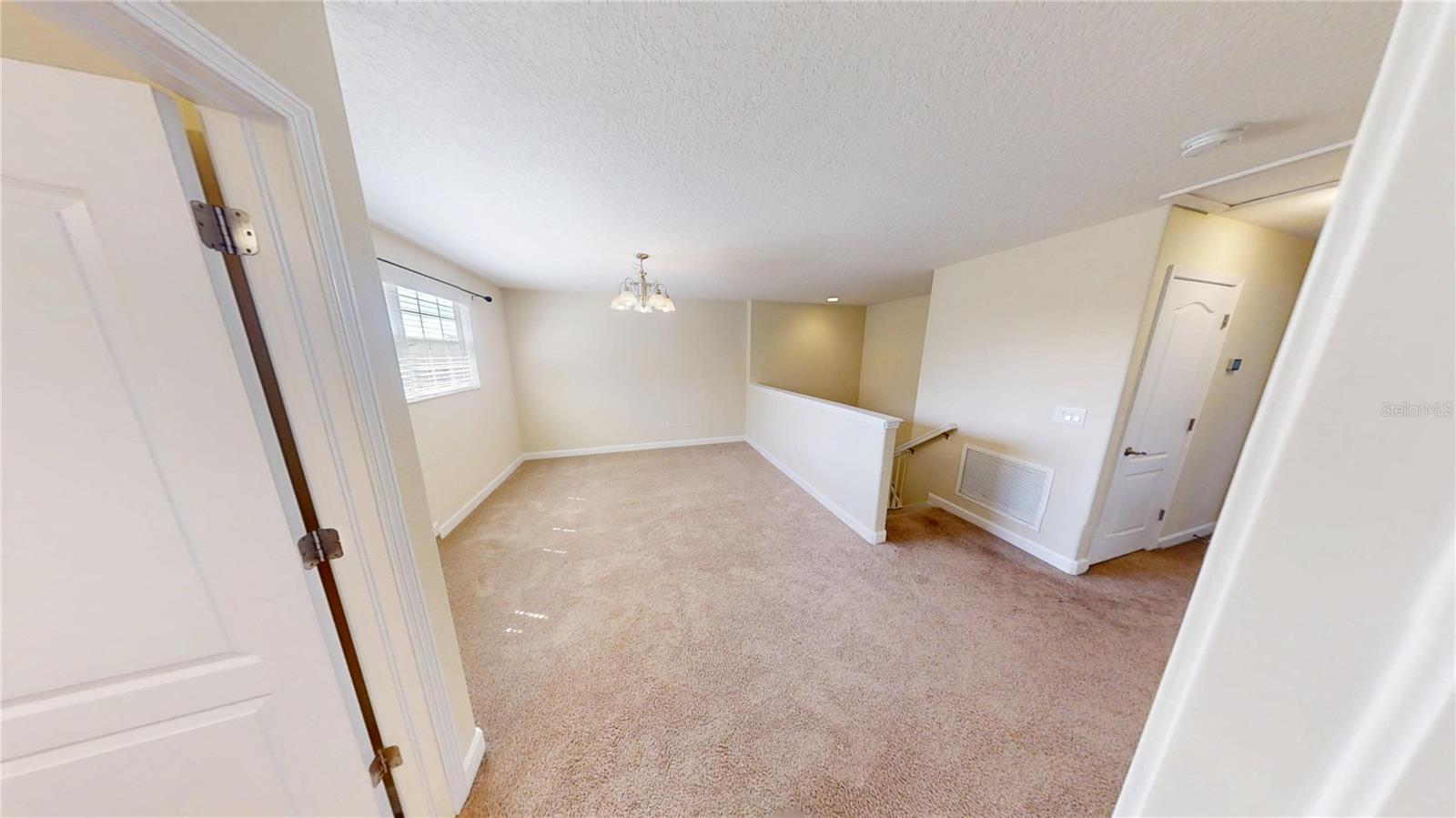 15725 SIGNATURE DR